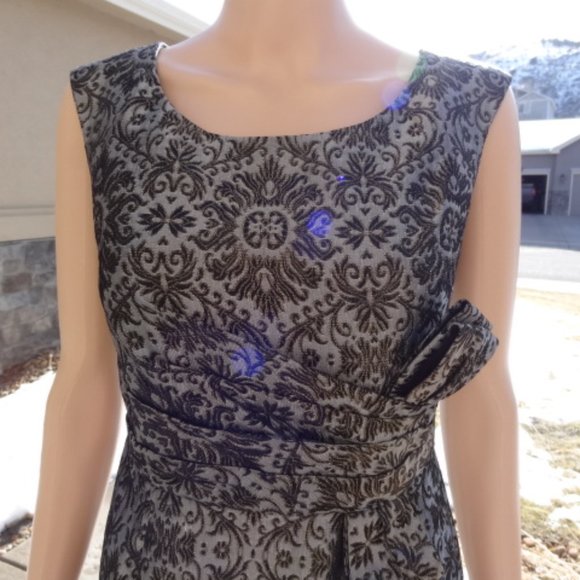 Kay Unger Embroidered Cocktail Dress SZ 4 NWT - Picture 7 of 10